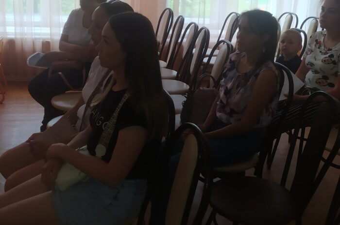 Общее родительское собрание  вновь поступающих детей  в МБДОУ «Детский сад № 11 «Колокольчик»