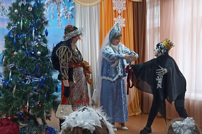 Новогодние праздники в МБДОУ «Детский сад № 11 «Колокольчик»