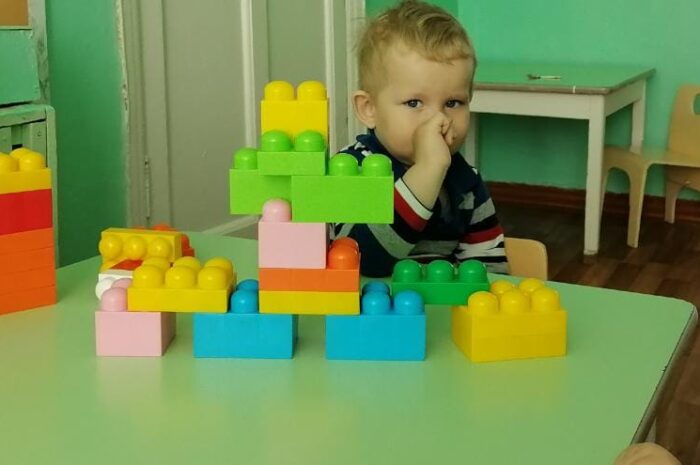 Конструирование из игровых строительных материалов